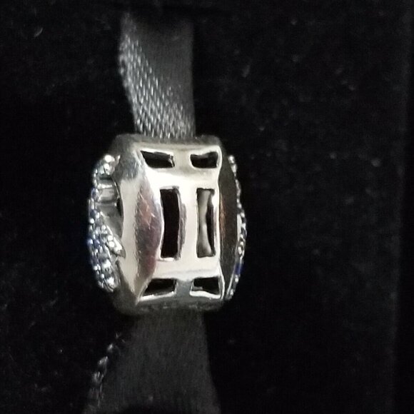 Pandora LTD EDT SS 2020 DOUBLE-SIDED "We Can Do Anything"(Unicef) 798596C01 - Picture 4 of 6